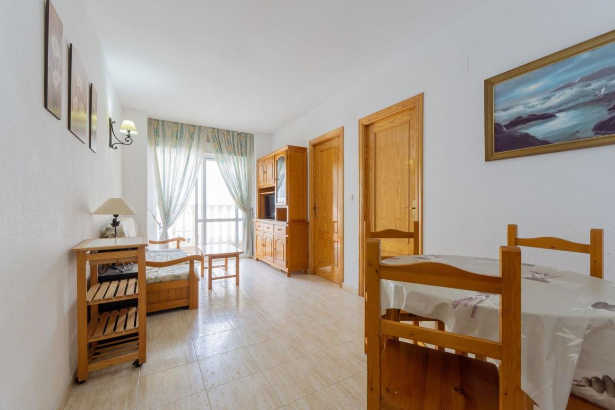 Продажа квартиры на Piso en Calle la Loma, Antonio Machado, Torrevieja, Торревьеха
photo 3