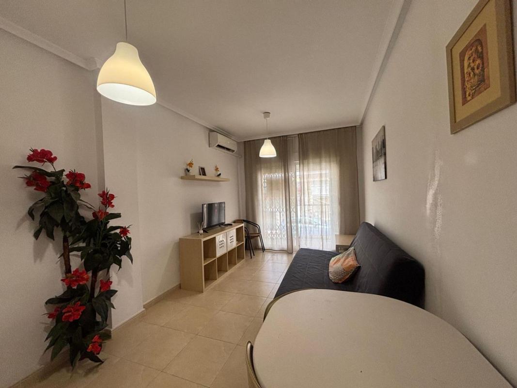 Venta de piso en Playa de los Locos, Torrevieja
 photo 2