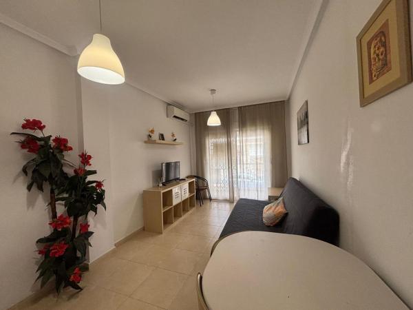 Venta de piso en Playa de los Locos, Torrevieja
thumbnail 2