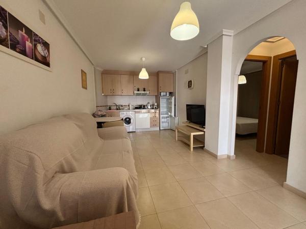 Venta de piso en Piso en Calle Oslo, Playa de los Locos, Torrevieja, Torrevieja
photo 1