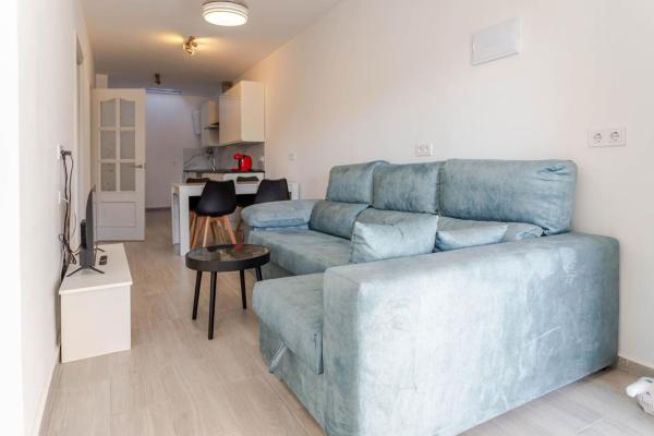 Chalet adosado en Calle de las Amapolas, La Siesta - El Salado - Torreta, Torrevieja thumbnail 2
