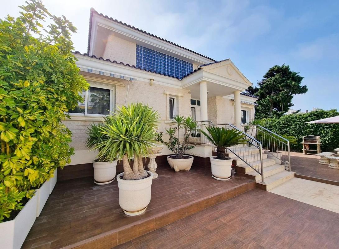 Sprzedaż niezależnego domku jednorodzinnego w Casa o chalet en Cañada del Molino, Torrevieja, Torrevieja photo 2