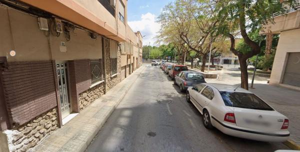 Chalet independiente en venta en Centro, Elda
thumbnail 1