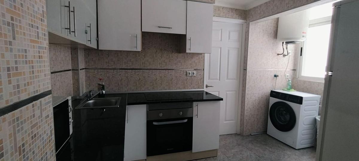 Venta de piso en Piso en Carrús Este, Elche / Elx, Elche / Elx
photo 1
