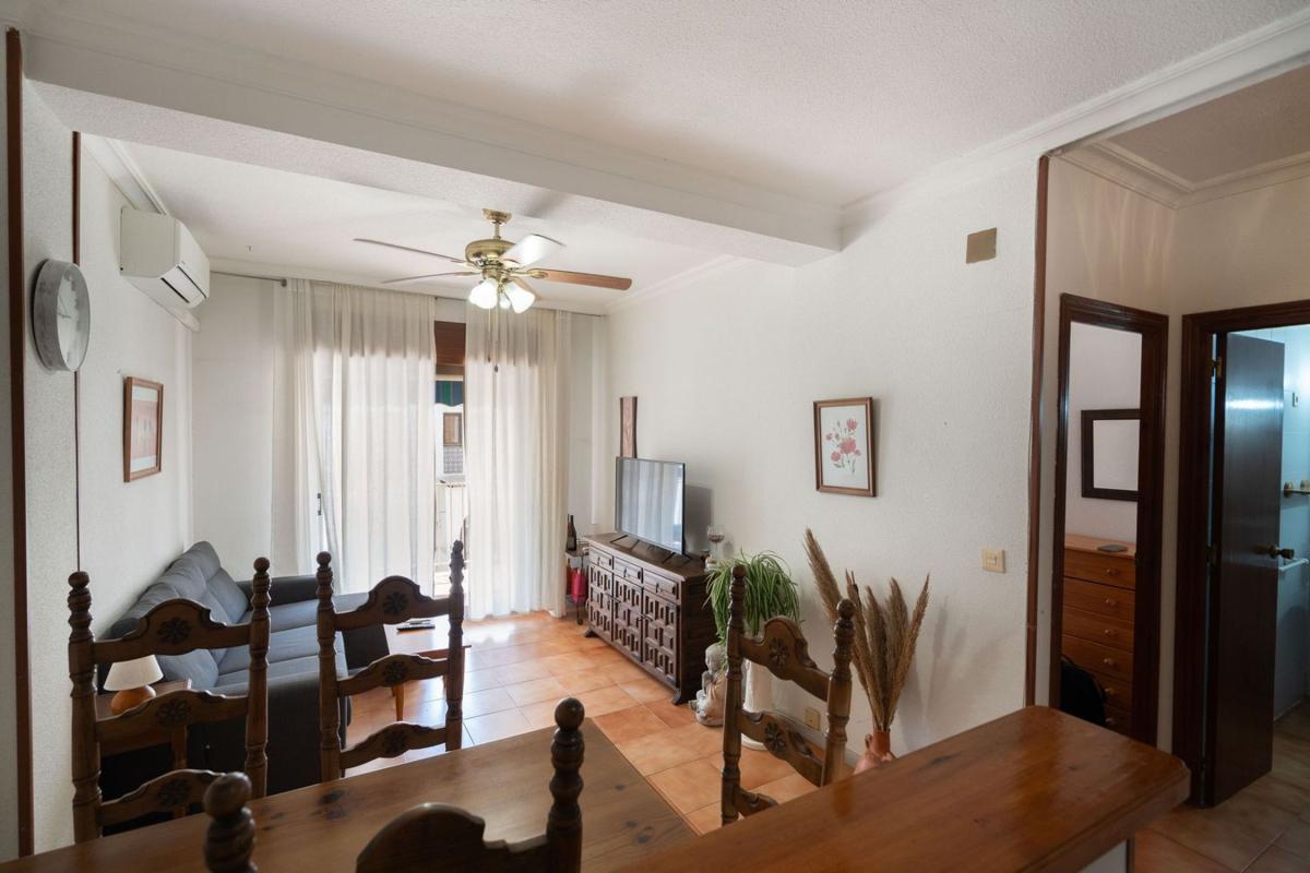Venta de piso en Piso en Calle el Mabre, 1, Gaspar Perrelló, Torrevieja, Torrevieja
photo 5