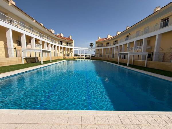 Venta de piso en Piso en Corinto, Torreblanca, Torrevieja, Torrevieja
photo 1