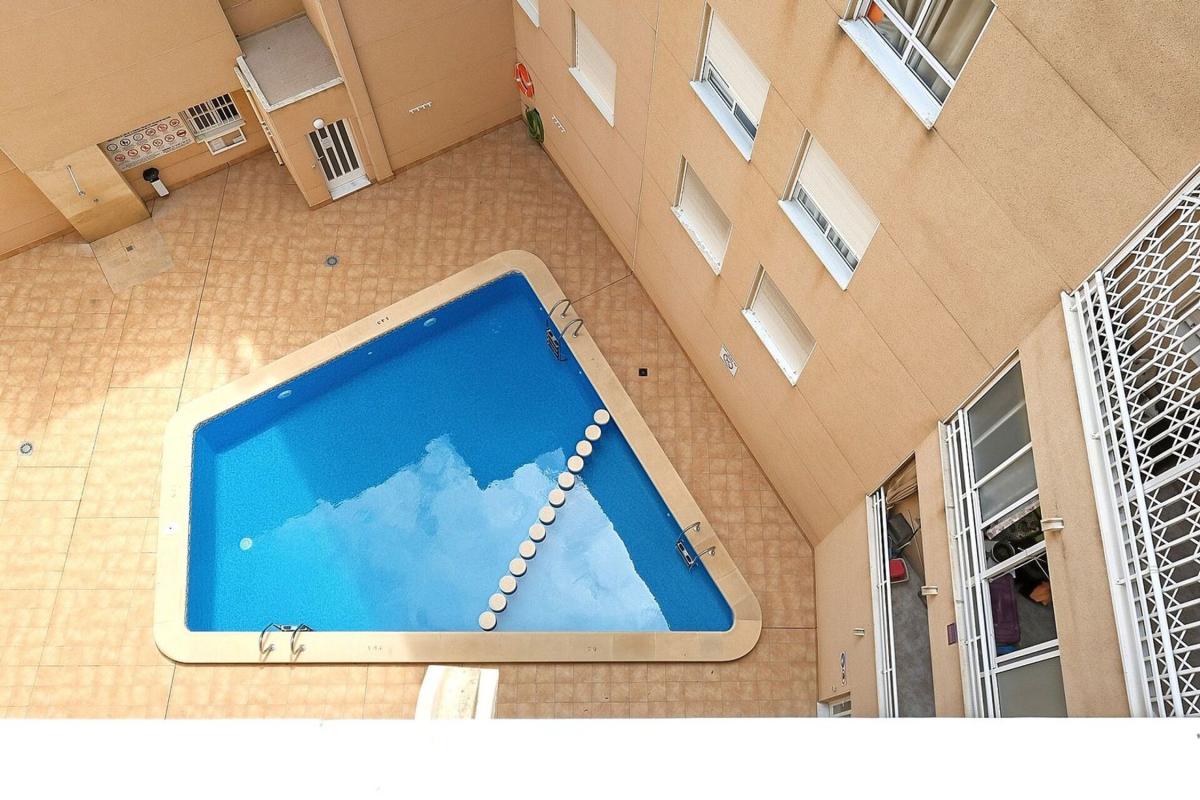Venta de piso en Piso en Calle Bella Antonia, Antonio Machado, Torrevieja, Torrevieja
photo 3