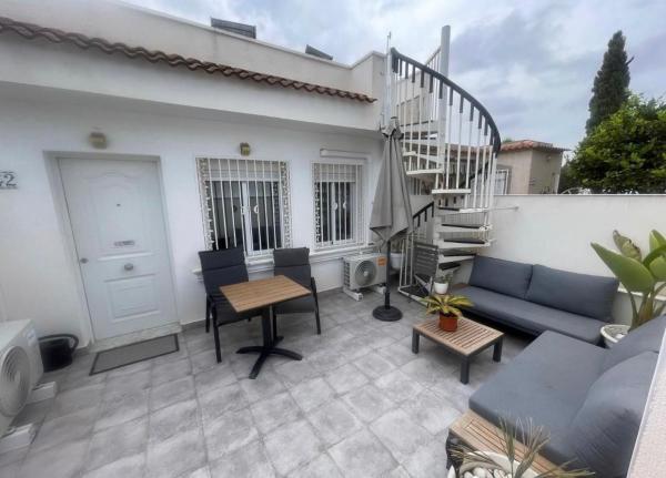Chalet adosado en Urbanización Torreta II, 642, La Siesta - El Salado - Torreta, Torrevieja photo 1