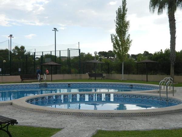 Chalet adosado en Urbanizacion Dream Hills 2, Los Altos, Los Balcones - Los Altos del Edén, Torrevieja photo 1