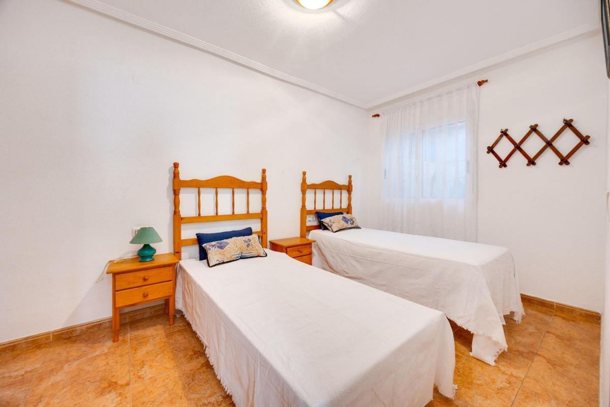 Sprzedaż niezależnego domku jednorodzinnego w  Nowa Torrevieja - Aguas Nuevas , Torrevieja photo 4