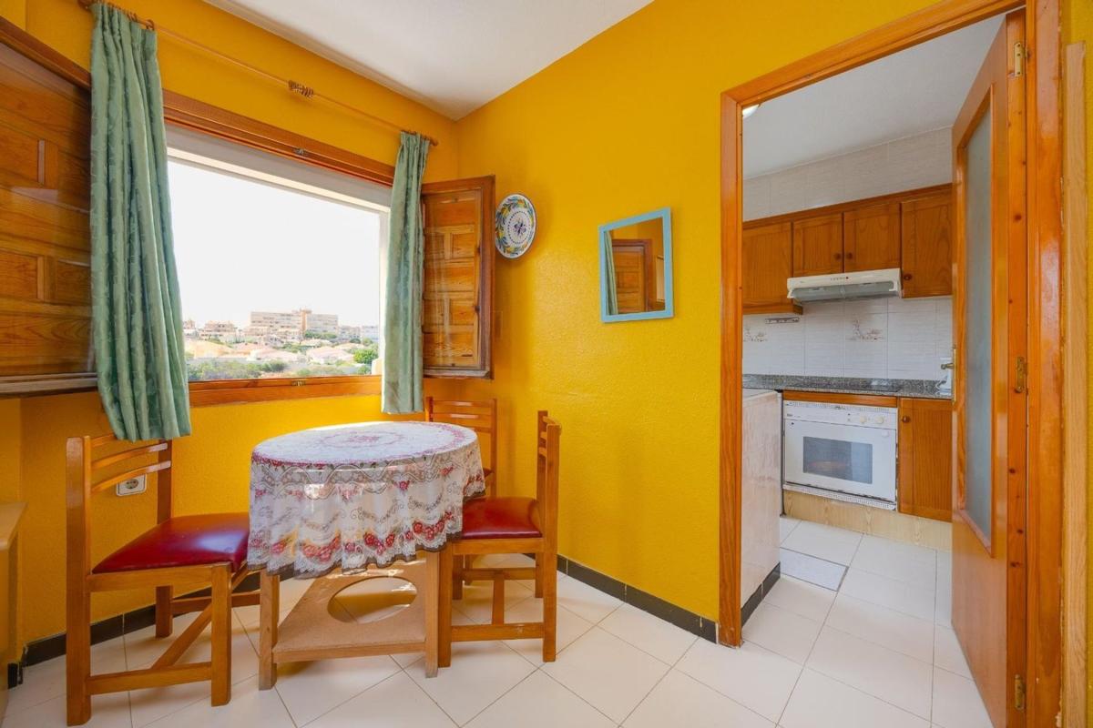 Sale of apartment in Piso en Ronda José Samper García, 53, Torreblanca, Torrevieja, Torrevieja
photo 2