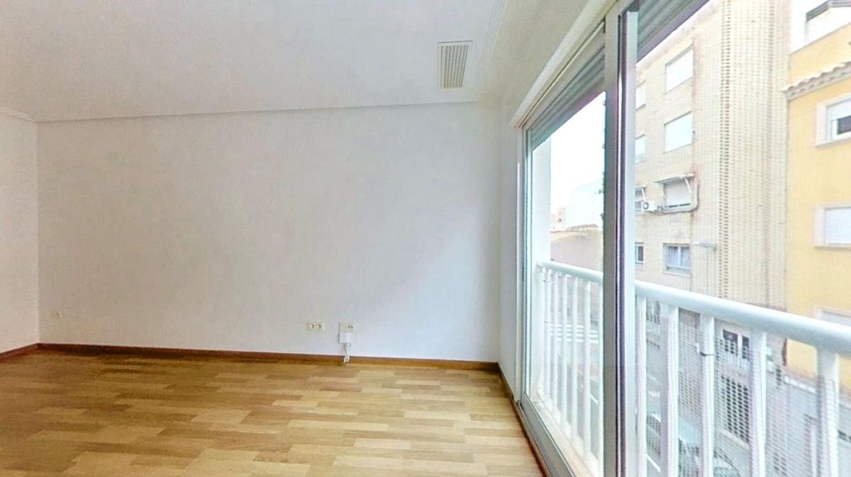 Venta de piso en Piso en Carrús Este, Elche / Elx, Elche / Elx
photo 2