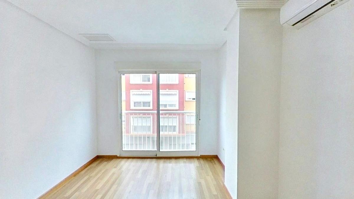 Venta de piso en Piso en Carrús Este, Elche / Elx, Elche / Elx
photo 5