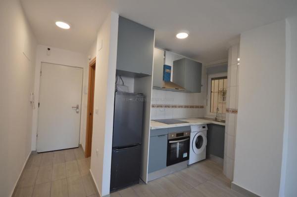 Продажа квартиры на Piso en Calle Galeón, Avenida Habaneras - Curva de Palangre, Torrevieja, Торревьеха
thumbnail 3