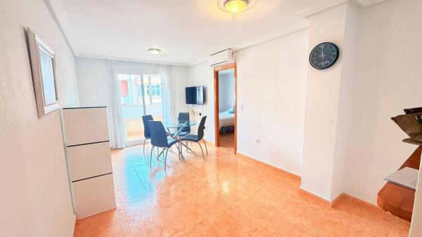 Продажа квартиры на Piso en Calle la Sal, 10, Playa del Cura, Torrevieja, Торревьеха
 photo 1