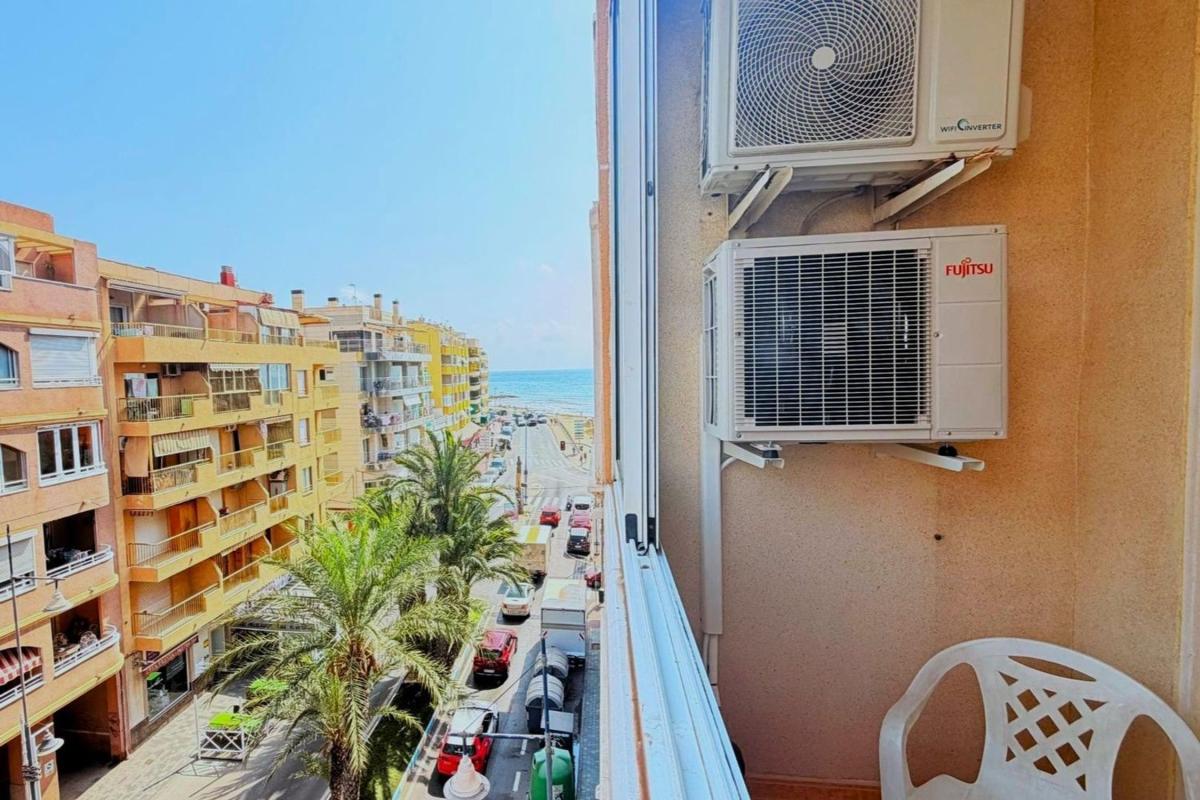 Sprzedaż mieszkania w Piso en Calle la Sal, 10, Playa del Cura, Torrevieja, Torrevieja
photo 1