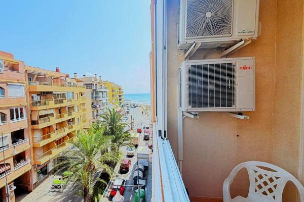 Venta de piso en Piso en Calle la Sal, 10, Playa del Cura, Torrevieja, Torrevieja
 photo 1