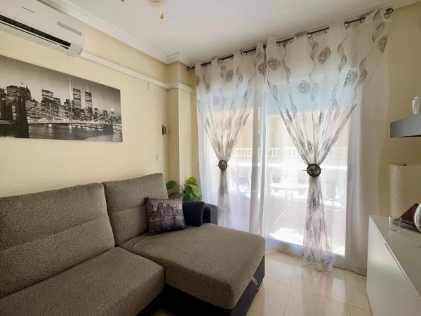Venta de piso en Piso en Calle de Pedro Lorca, Playa del Cura, Torrevieja, Torrevieja
 photo 4