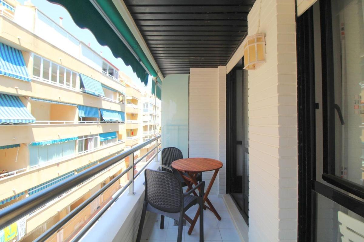 Venta de piso en Piso en Calle la Sal, Playa del Cura, Torrevieja, Torrevieja
photo 3