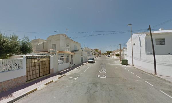 Chalet pareado en Gabriela Mistra, 52, Zona los Frutales, Torrevieja photo 4