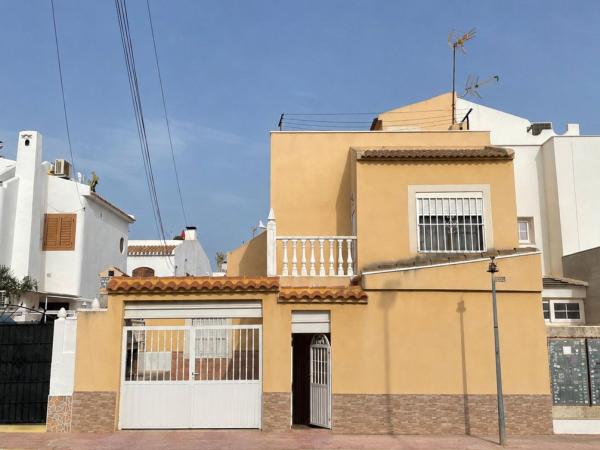 Chalet pareado en Zona los Frutales, Torrevieja photo 1