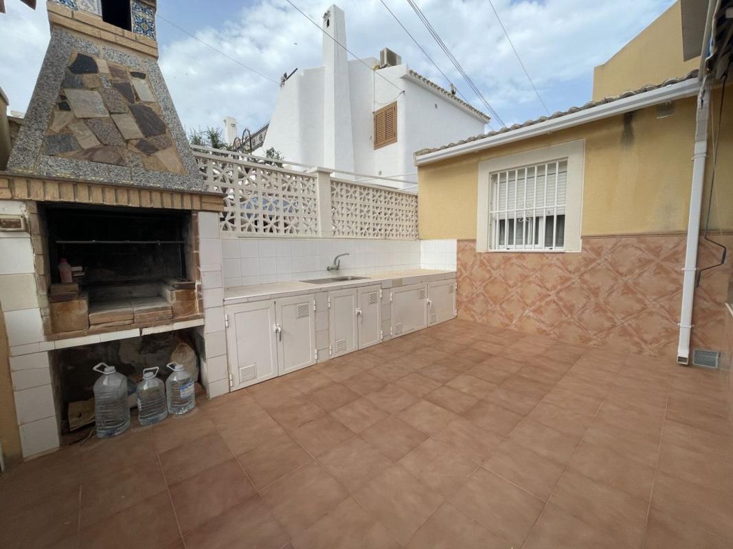 Venta de chalet independiente en Chalet pareado en Zona los Frutales, Torrevieja, Torrevieja
photo 5