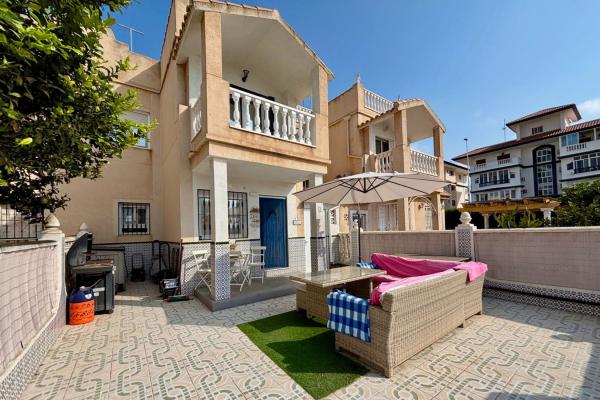 Chalet pareado en Torreblanca, Torrevieja photo 1