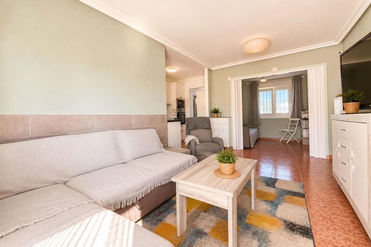 Venta de chalet independiente en Chalet pareado en Torreblanca, Torrevieja, Torrevieja
photo 3
