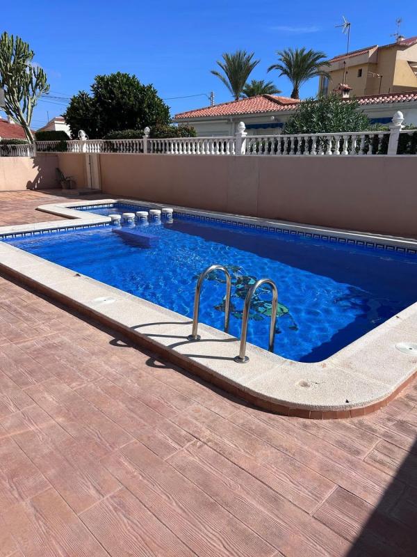 Venta de piso en Piso en Calle Marejada, 1, Punta Prima, Torrevieja, Torrevieja
photo 3