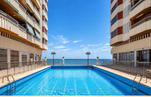 Sale of flat in Piso en Doctor Gregorio Marañon, 41, El Acequión, Torrevieja, Torrevieja
thumbnail 3