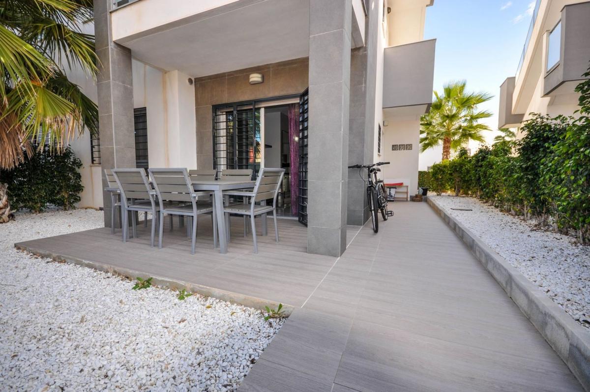 Sale of apartment in Piso en Calle Toro, 9, Los Balcones - Los Altos del Edén, Torrevieja, Torrevieja
photo 4