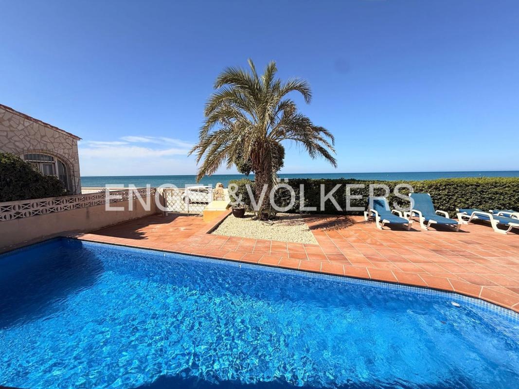 Sale of independent chalet in Casa o chalet independiente en Els Poblets, Els Poblets
photo 2