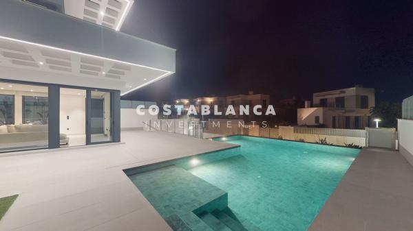 Chalet independiente en venta en Casa o chalet en Calle Praga, Golf Bahía, Finestrat, Finestrat photo 4