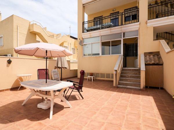 Sprzedaż mieszkania w Piso en Calle Sauce, Cañada del Molino, Torrevieja, Torrevieja
photo 1