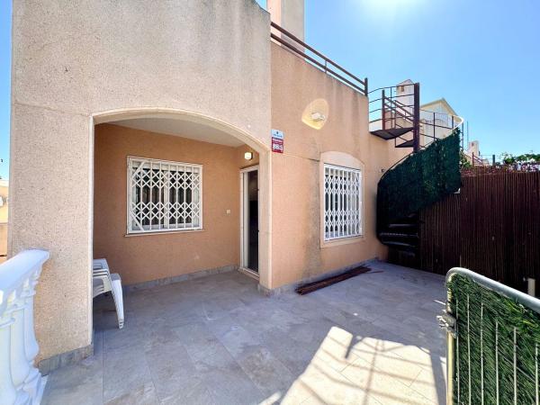 Chalet pareado en Lago Jardin 2 M7 Sec D, Los Balcones - Los Altos del Edén, Torrevieja photo 1