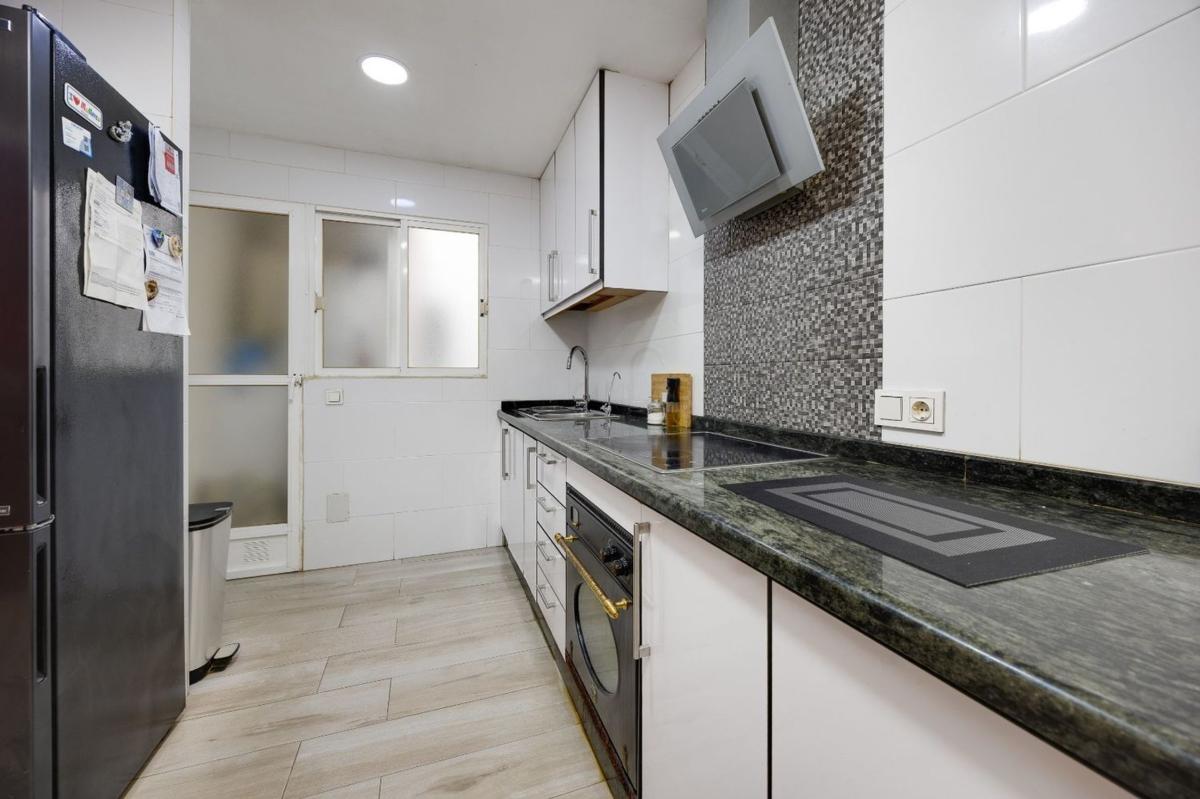 Продажа квартиры на Piso en Calle Vicente Blasco Ibáñez, Centro - Muelle Pesquero, Torrevieja, Торревьеха
 photo 5