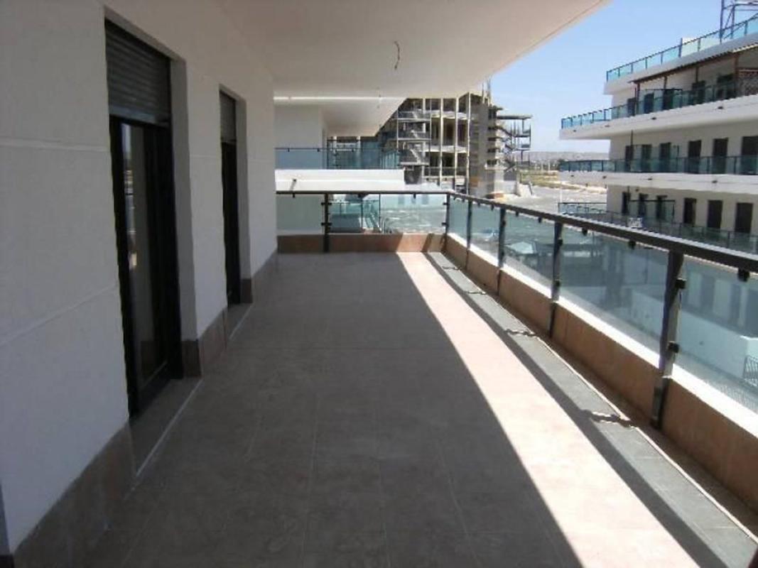 Venta de piso en Piso en Calle Almagro, Zona Deportiva-Nuevo Altabix, Elche / Elx, Elche / Elx
photo 5