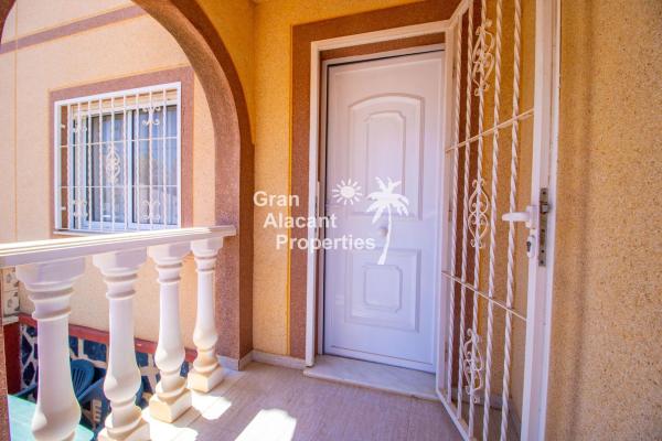 Chalet adosado en Calle Canarias, Monte y Mar, Gran Alacant photo 4