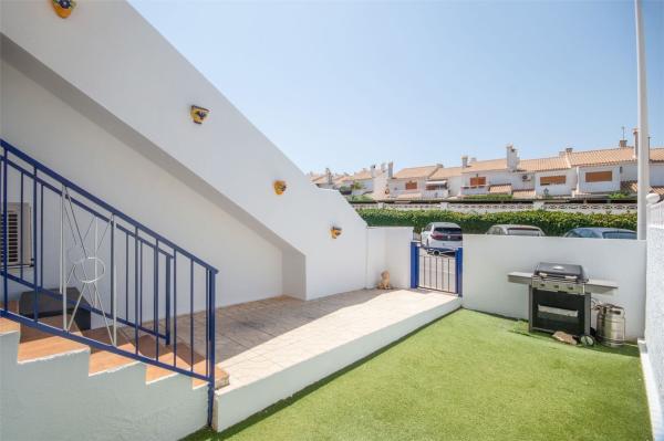 Venta de piso en Piso en Avenida D'Escandinàvia, Monte Faro-Altomar, Gran Alacant, Gran Alacant
photo 1