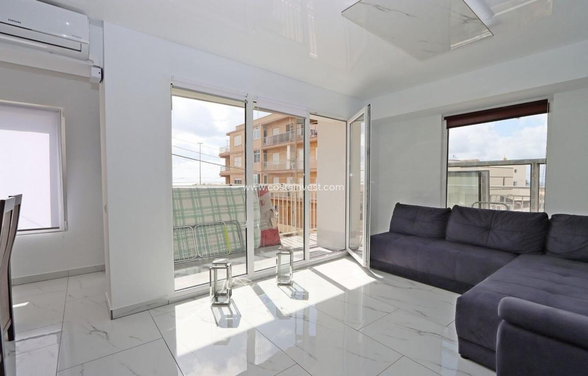 Venta de piso en Piso en Avenida Alfredo Nobel, 145, Zona los Frutales, Torrevieja, Torrevieja
photo 3