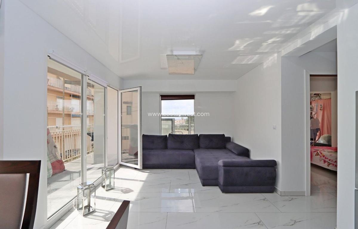 Venta de piso en Piso en Avenida Alfredo Nobel, 145, Zona los Frutales, Torrevieja, Torrevieja
photo 4