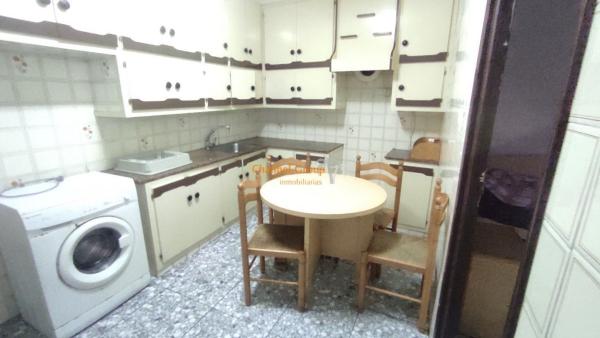 Venta de piso en Piso en Carrús Este, Elche / Elx, Elche / Elx
thumbnail 2