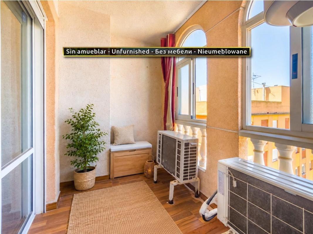 Venta de piso en Piso en Calle Patricio Perez, Centro - Muelle Pesquero, Torrevieja, Torrevieja
 photo 4