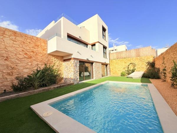Chalet wolnostojący na sprzedaż w Casa o chalet independiente en Calle Córdoba, 8, Balcón de Finestrat-Terra Marina, Finestrat, Finestrat thumbnail 1
