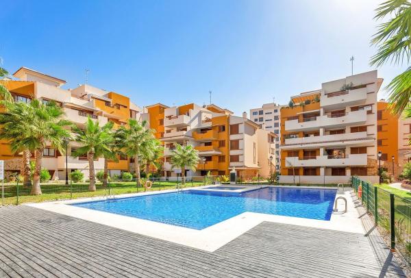 Venta de piso en Piso en Calle Ciclon, 9, Punta Prima, Torrevieja, Torrevieja
 photo 4