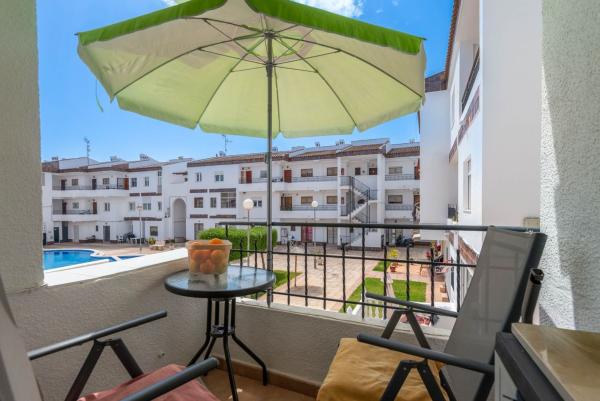 Venta de piso en Piso en Avenida de las Olas, Punta Prima, Torrevieja, Torrevieja
 photo 1