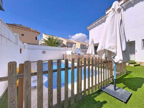 Chalet wolnostojący na sprzedaż w Casa o chalet independiente en L'Albir, Alfaz del Pi, Alfaz del Pi photo 1