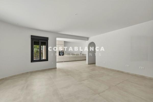 Chalet wolnostojący na sprzedaż w  L'Albir , Alfaz del Pi photo 4