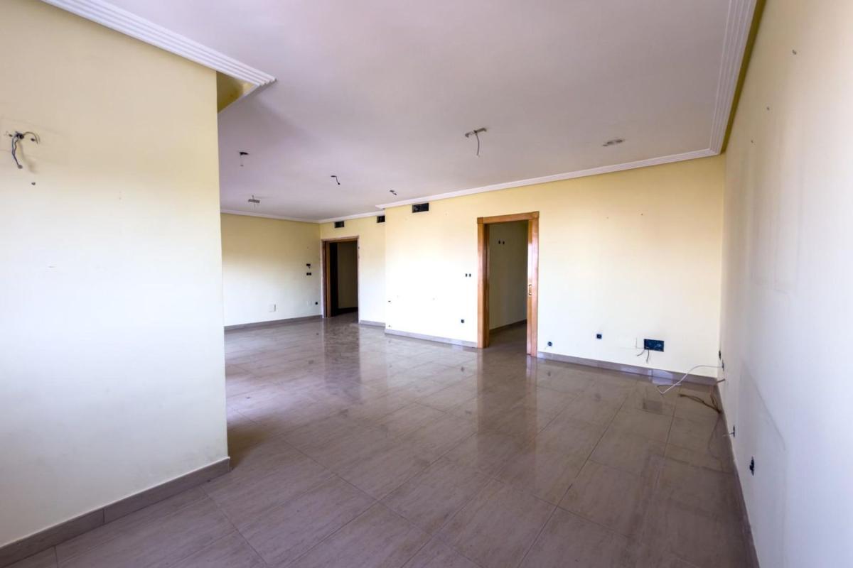 Продажа квартиры на Piso en Calle Villa Madrid, Puerto Deportivo, Torrevieja, Торревьеха
photo 2