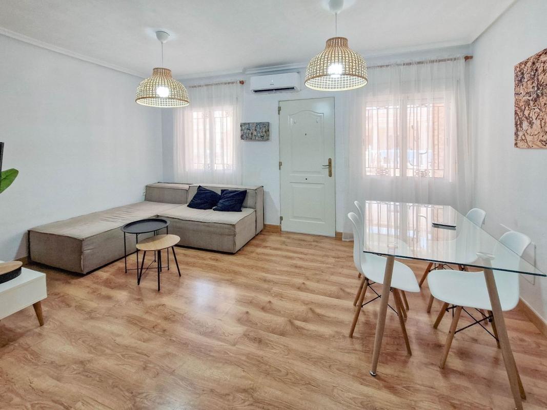 Venta de chalet adosado en Chalet adosado en Calle Jalón, Playa Flamenca, Orihuela , Orihuela photo 2